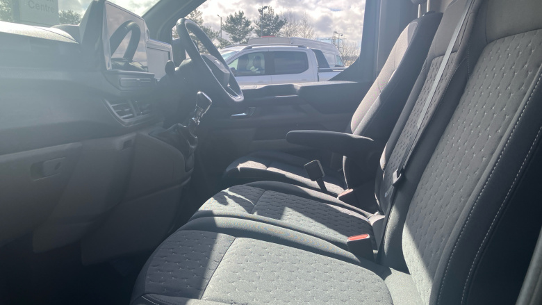 Ford Transit Custom 300 L2 Diesel Fwd 2.0 EcoBlue 136ps H1 Van Limited